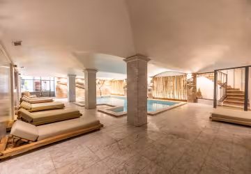 piscine intérieure